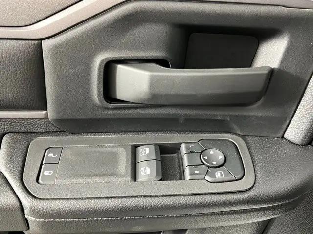 2026 Ram 3500 Tradesman Regular Cab 4x4 8' Box