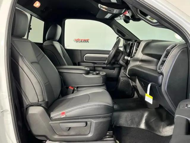 2026 Ram 3500 Tradesman Regular Cab 4x4 8' Box