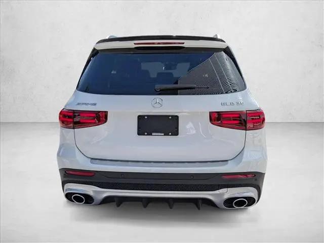 2026 Mercedes-Benz GLB 4MATIC