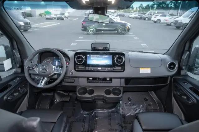 2026 Mercedes-Benz Sprinter 2500 High Roof 4-Cyl Diesel HO