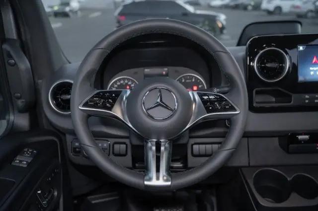 2026 Mercedes-Benz Sprinter 2500 High Roof 4-Cyl Diesel HO