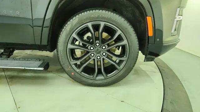 2026 Jeep Grand Wagoneer Summit Obsidian 4x4