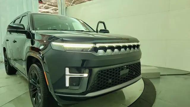 2026 Jeep Grand Wagoneer Summit Obsidian 4x4