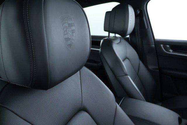 2025 Porsche Cayenne E-Hybrid S