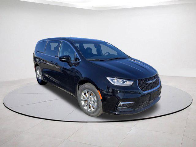 2026 Chrysler Pacifica Select AWD for sale in East Hartford, CT