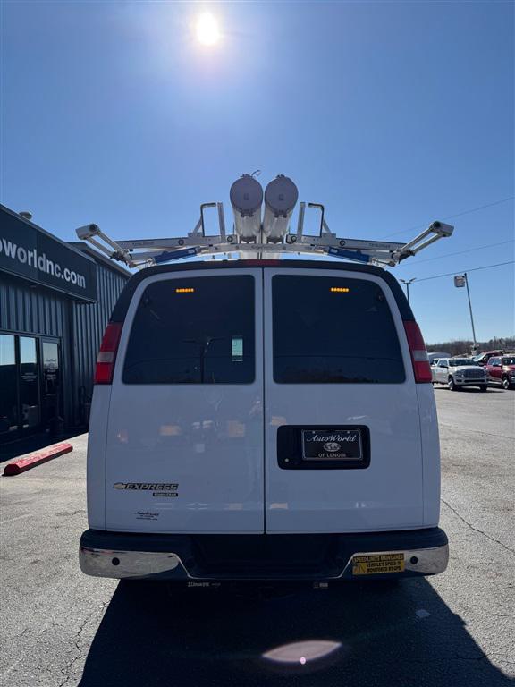 2016 Chevrolet Express LS