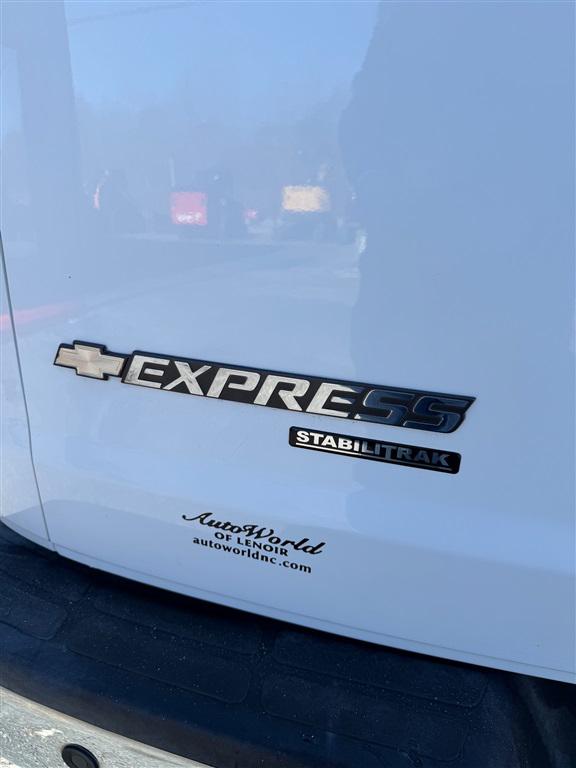 2016 Chevrolet Express LS