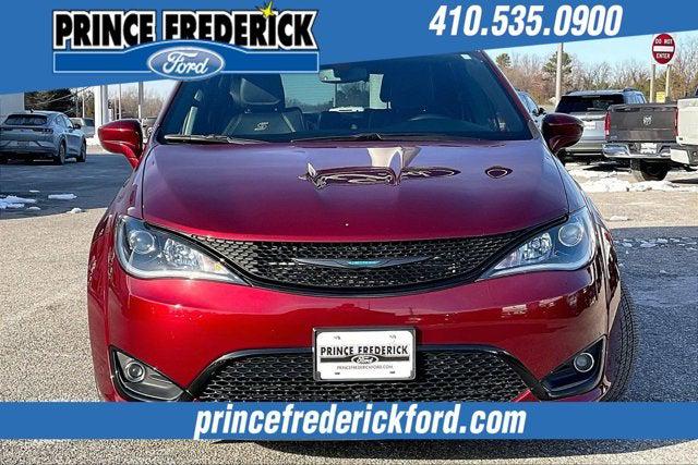 2020 Chrysler Pacifica Hybrid Touring L