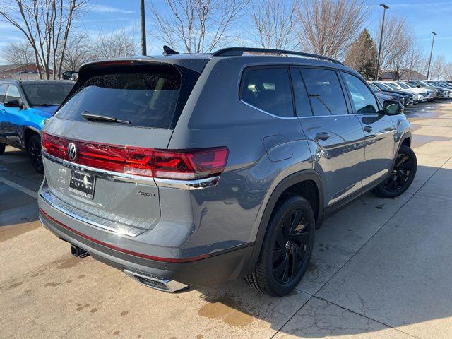 2026 Volkswagen Atlas SE with Technology