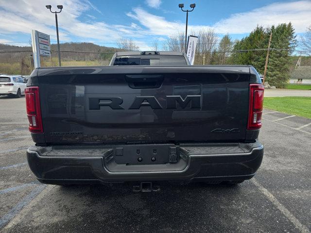 2026 Ram 3500 Big Horn Crew Cab 4x4 8' Box