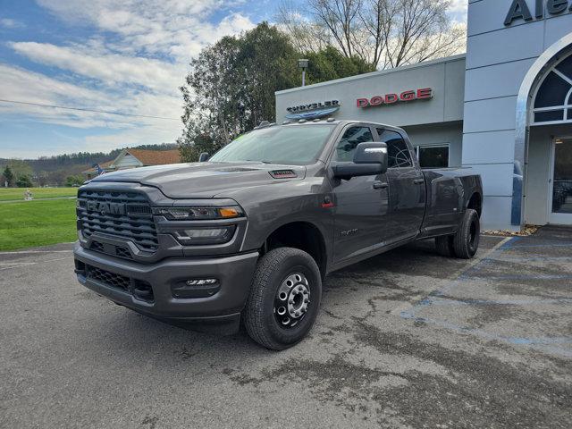 2026 Ram 3500 Big Horn Crew Cab 4x4 8' Box