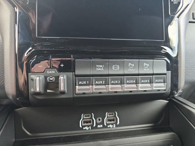 2026 Ram 3500 Big Horn Crew Cab 4x4 8' Box
