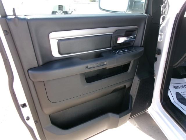 2022 Ram 1500 Classic Warlock Crew Cab 4x4 5'7" Box