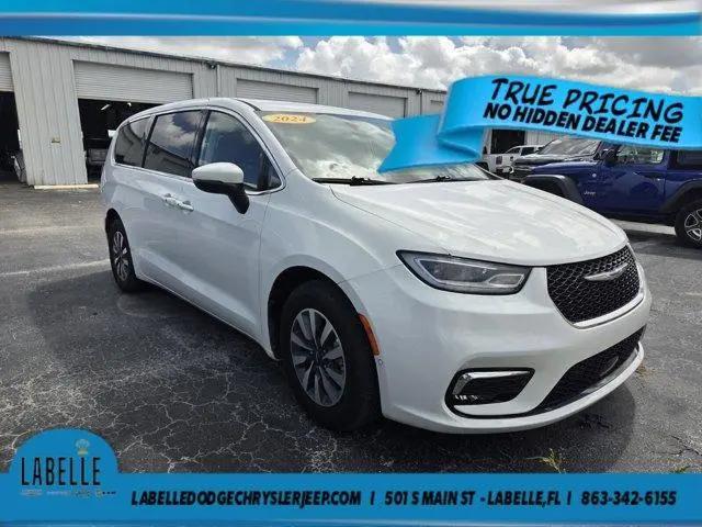 2023 Chrysler Pacifica Hybrid Touring L for sale in LaBelle, FL
