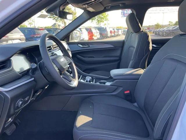2026 Jeep Grand Cherokee L Altitude 4x4