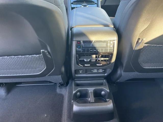 2026 Jeep Grand Cherokee L Altitude 4x4