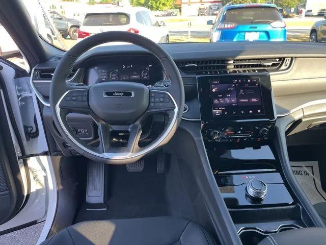 2026 Jeep Grand Cherokee L Altitude 4x4