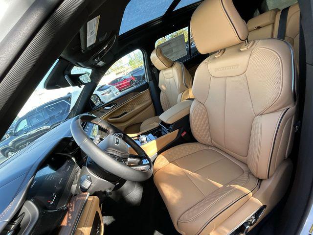 2026 Jeep Grand Cherokee Summit 4x4