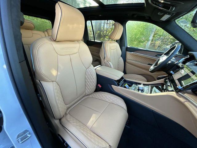 2026 Jeep Grand Cherokee Summit 4x4