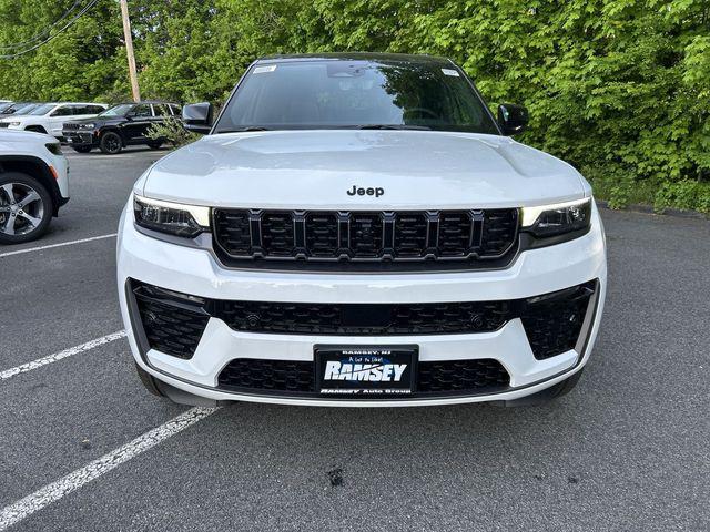2026 Jeep Grand Cherokee Summit 4x4