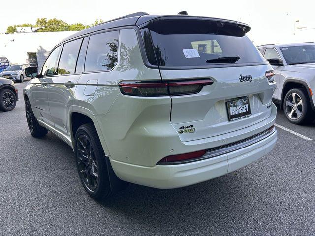 2026 Jeep Grand Cherokee Summit 4x4
