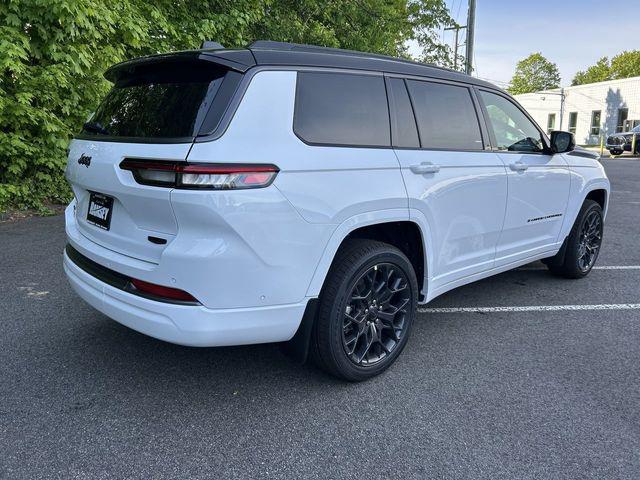 2026 Jeep Grand Cherokee Summit 4x4