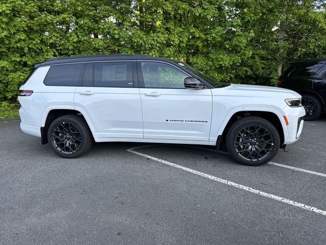2026 Jeep Grand Cherokee Summit 4x4