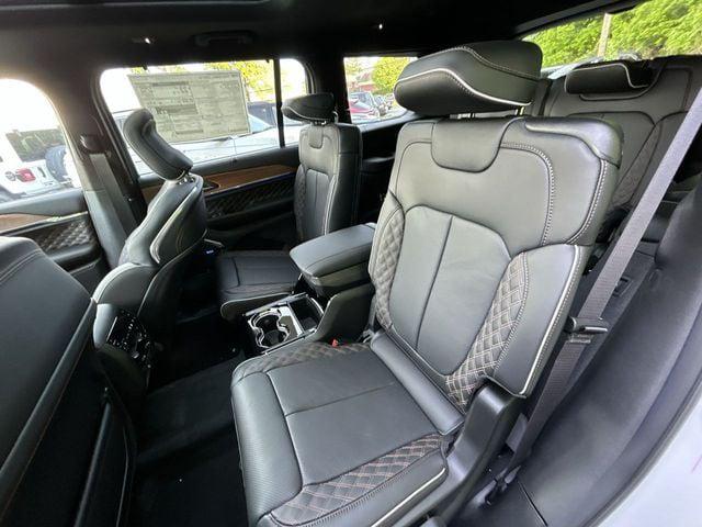 2026 Jeep Grand Cherokee Summit 4x4