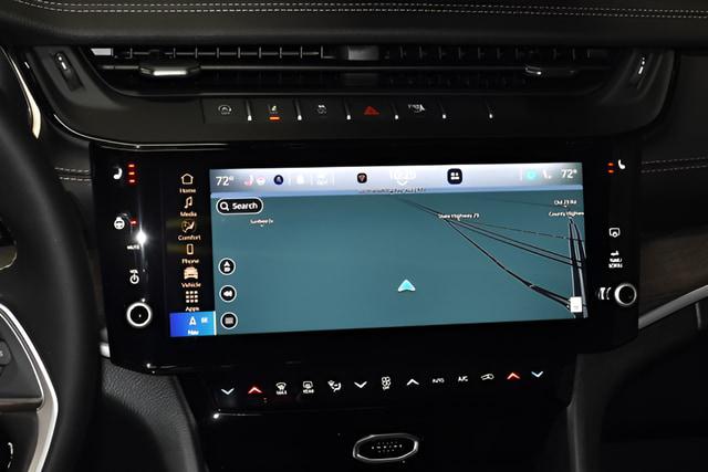 2026 Jeep Grand Cherokee Altitude 4x4