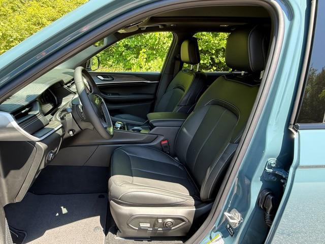 2026 Jeep Grand Cherokee Limited Reserve