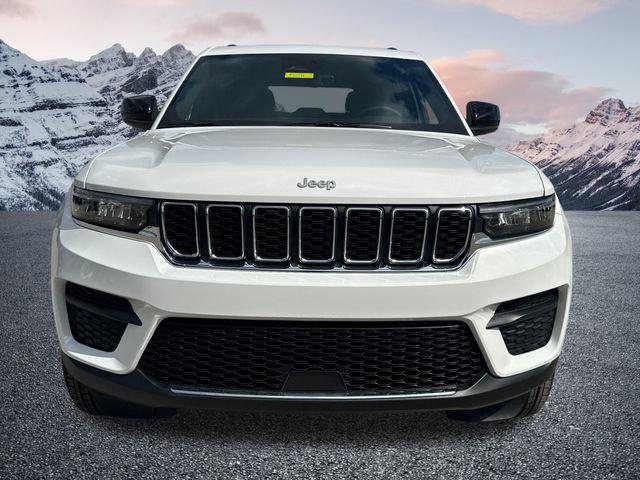 2026 Jeep Grand Cherokee GRAND CHEROKEE LAREDO X 4X4