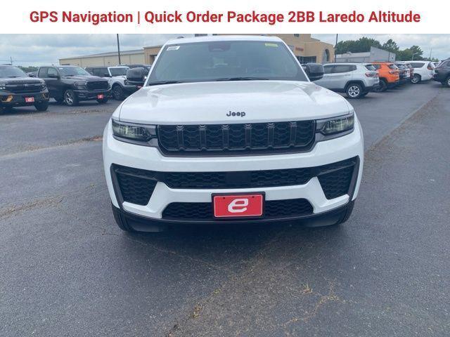 2026 Jeep Grand Cherokee GRAND CHEROKEE L LAREDO ALTITUDE 4X2