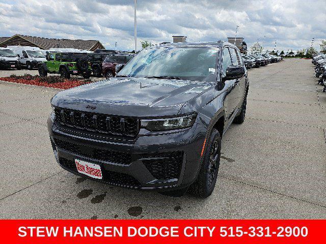 2026 Jeep Grand Cherokee Altitude 4x4 for sale in Urbandale, IA