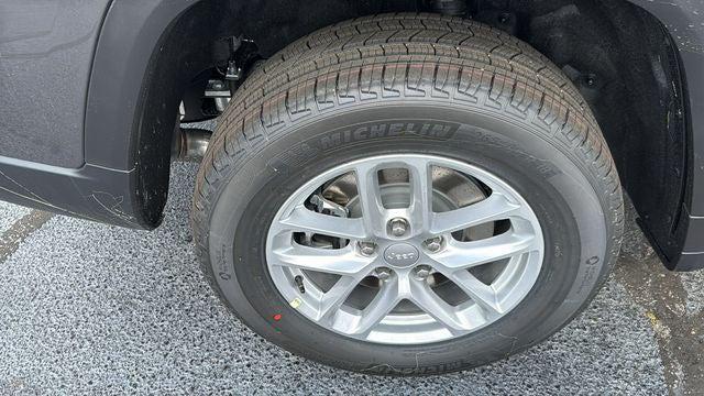 2026 Jeep Grand Cherokee Altitude 4x2