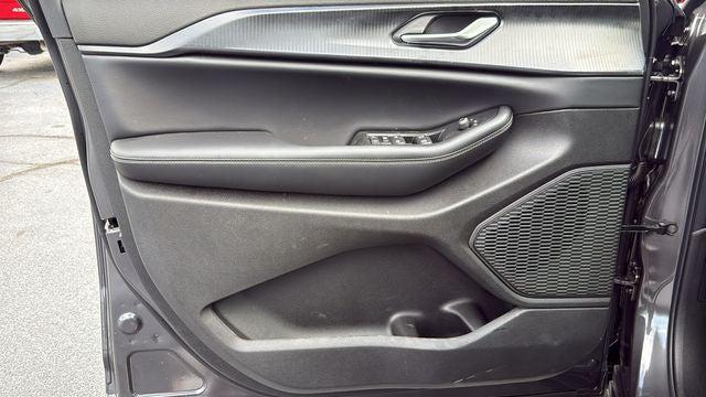 2026 Jeep Grand Cherokee Altitude 4x2