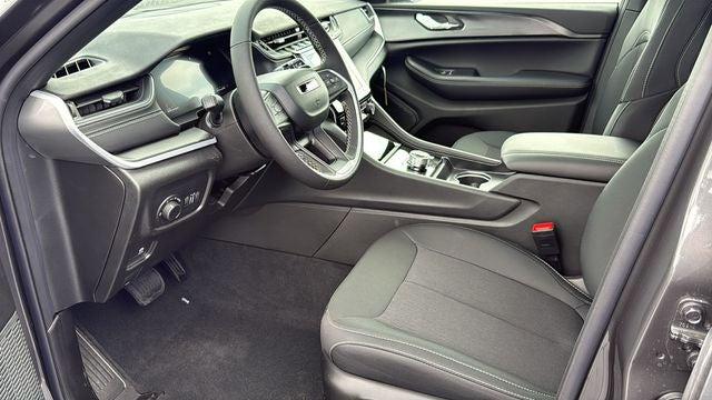 2026 Jeep Grand Cherokee Altitude 4x2