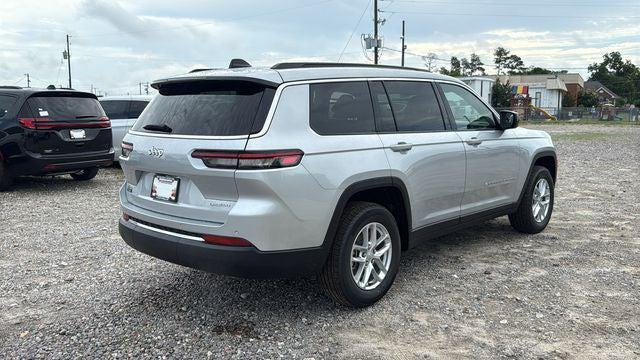 2026 Jeep Grand Cherokee Altitude 4x2