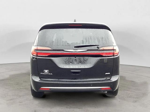 2026 Chrysler Pacifica Select AWD
