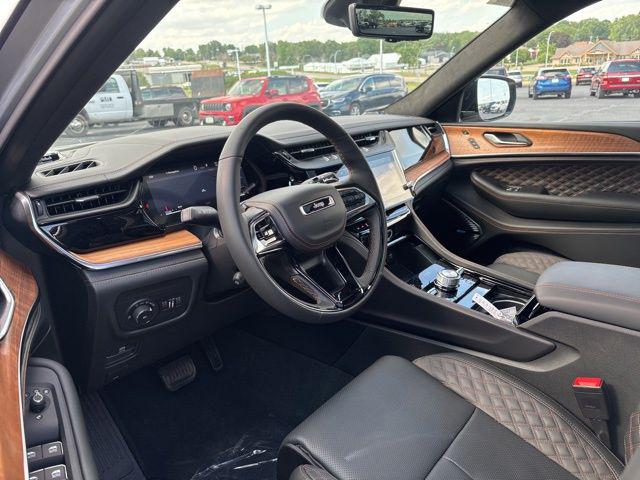 2026 Jeep Grand Cherokee GRAND CHEROKEE L SUMMIT 4X4