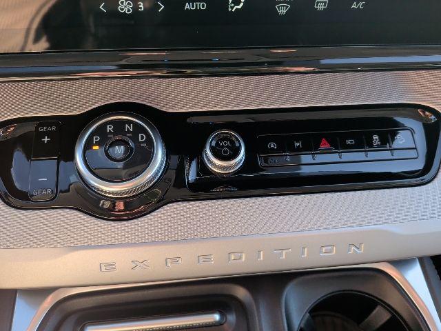 2025 Ford Expedition Active MAX