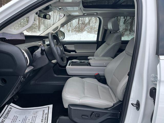 2025 Ford Expedition Active MAX