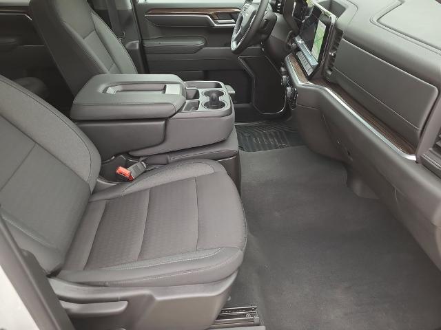2026 Chevrolet Silverado 1500 4WD Crew Cab Standard Bed LT