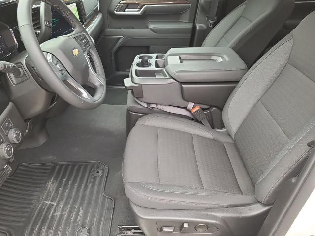 2026 Chevrolet Silverado 1500 4WD Crew Cab Standard Bed LT