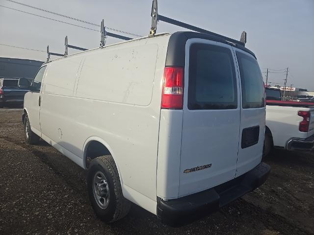 2022 Chevrolet Express Cargo Van RWD 2500 Extended Wheelbase WT