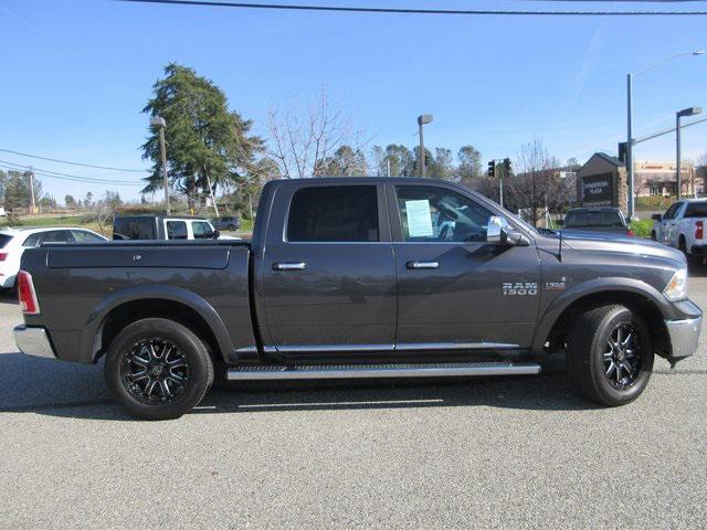 2017 RAM 1500 Limited Crew Cab 4x4 57 Box 2017 RAM 1500 Limited Crew Cab 4x4 57 Box