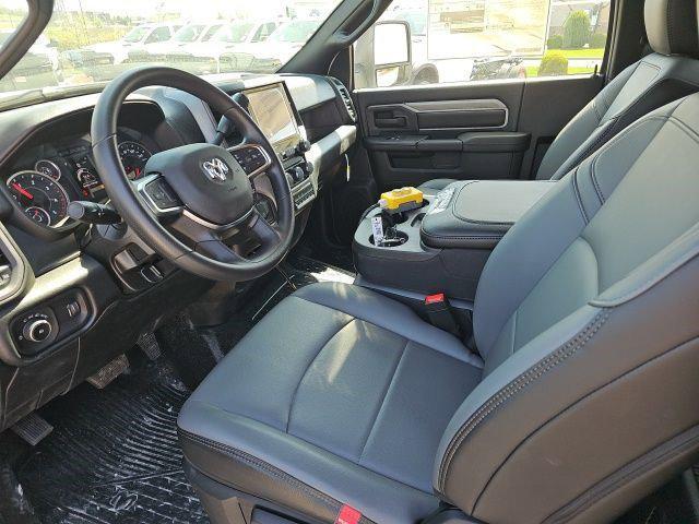 2026 Ram 5500 Chassis Cab Tradesman/Big Horn