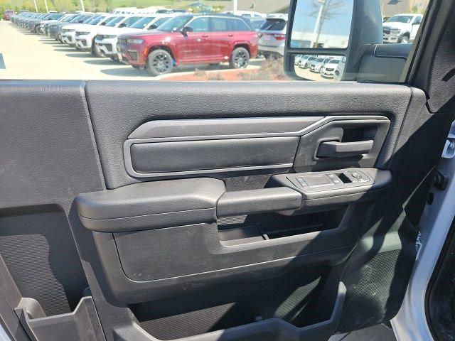 2026 Ram 5500 Chassis Cab Tradesman/Big Horn