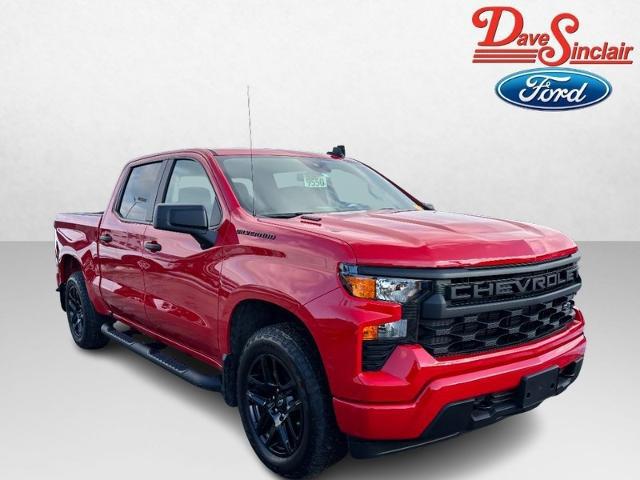 2026 Chevrolet Silverado 1500 4WD Crew Cab Short Bed Custom