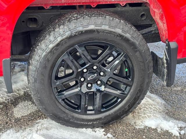 2026 Chevrolet Silverado 1500 4WD Crew Cab Short Bed Custom
