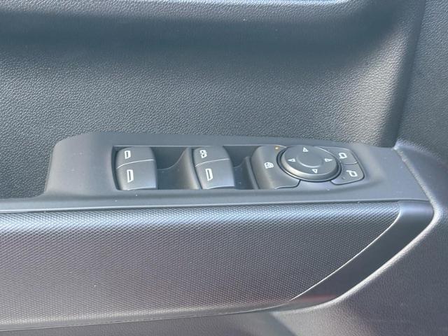 2026 Chevrolet Silverado 1500 4WD Crew Cab Short Bed Custom